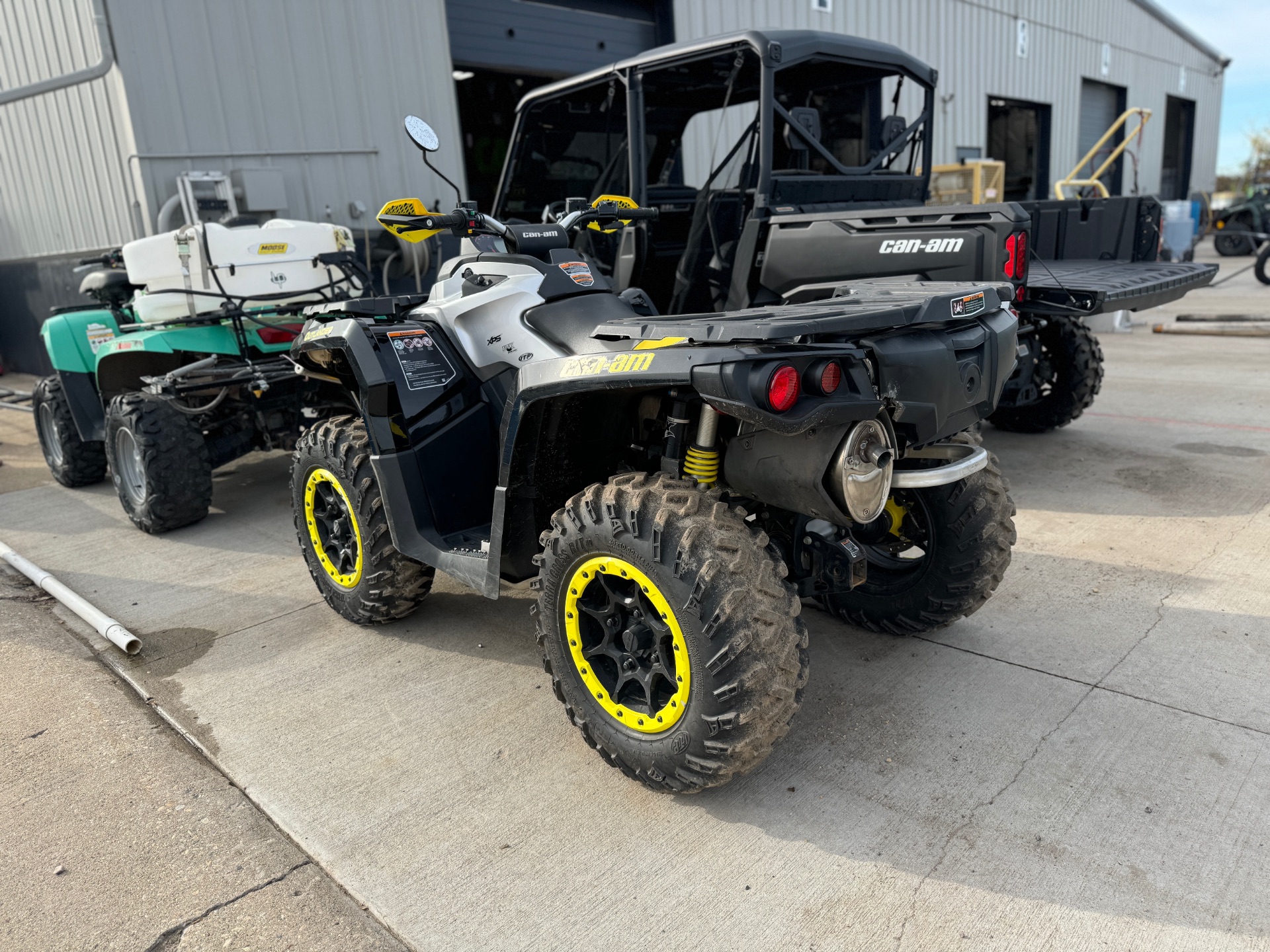 2018 Can-Am Outlander X XC 1000R in Roscoe, Illinois - Photo 3