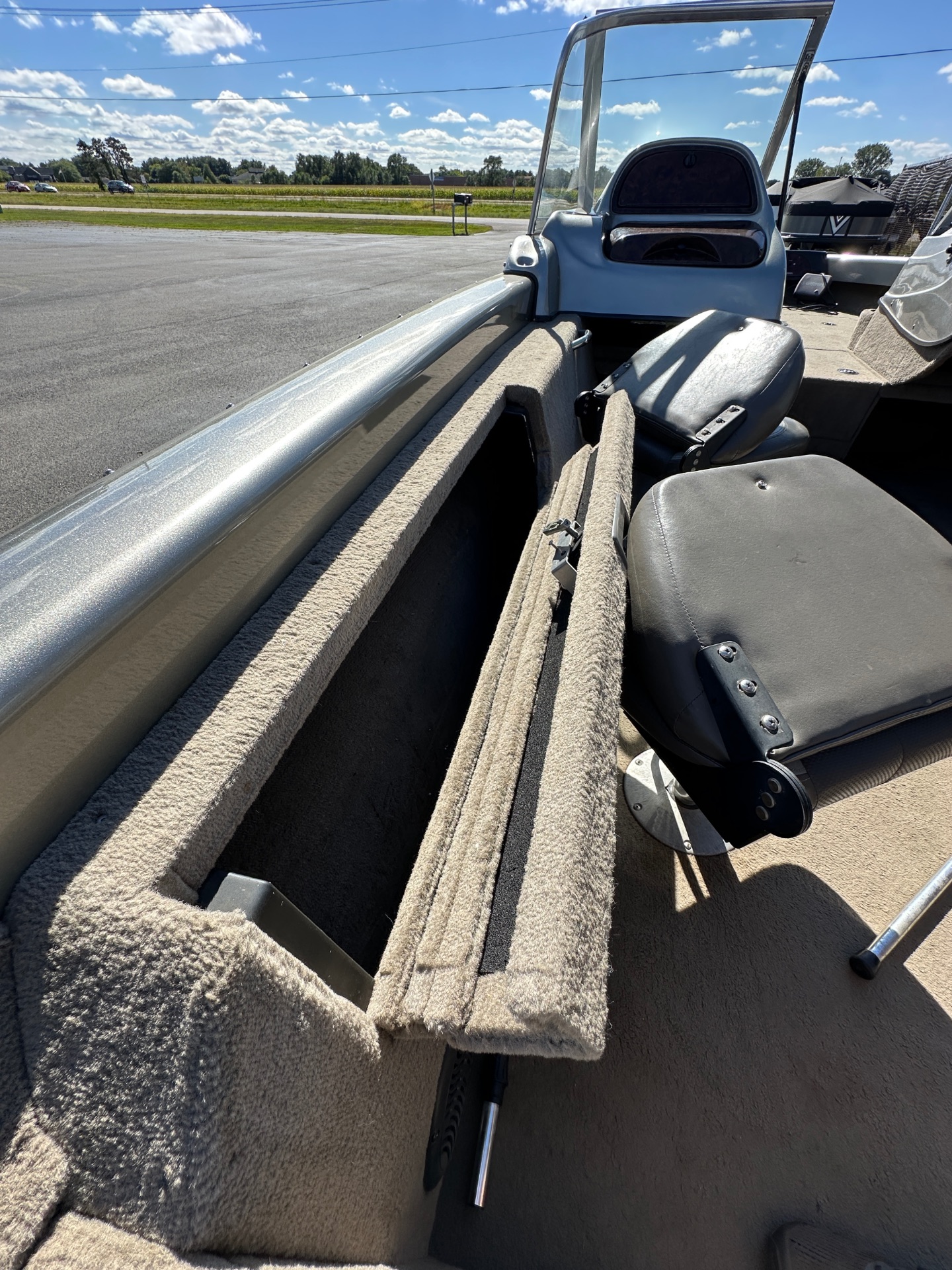2003 Tracker Tundra 20 WT in Roscoe, Illinois - Photo 24