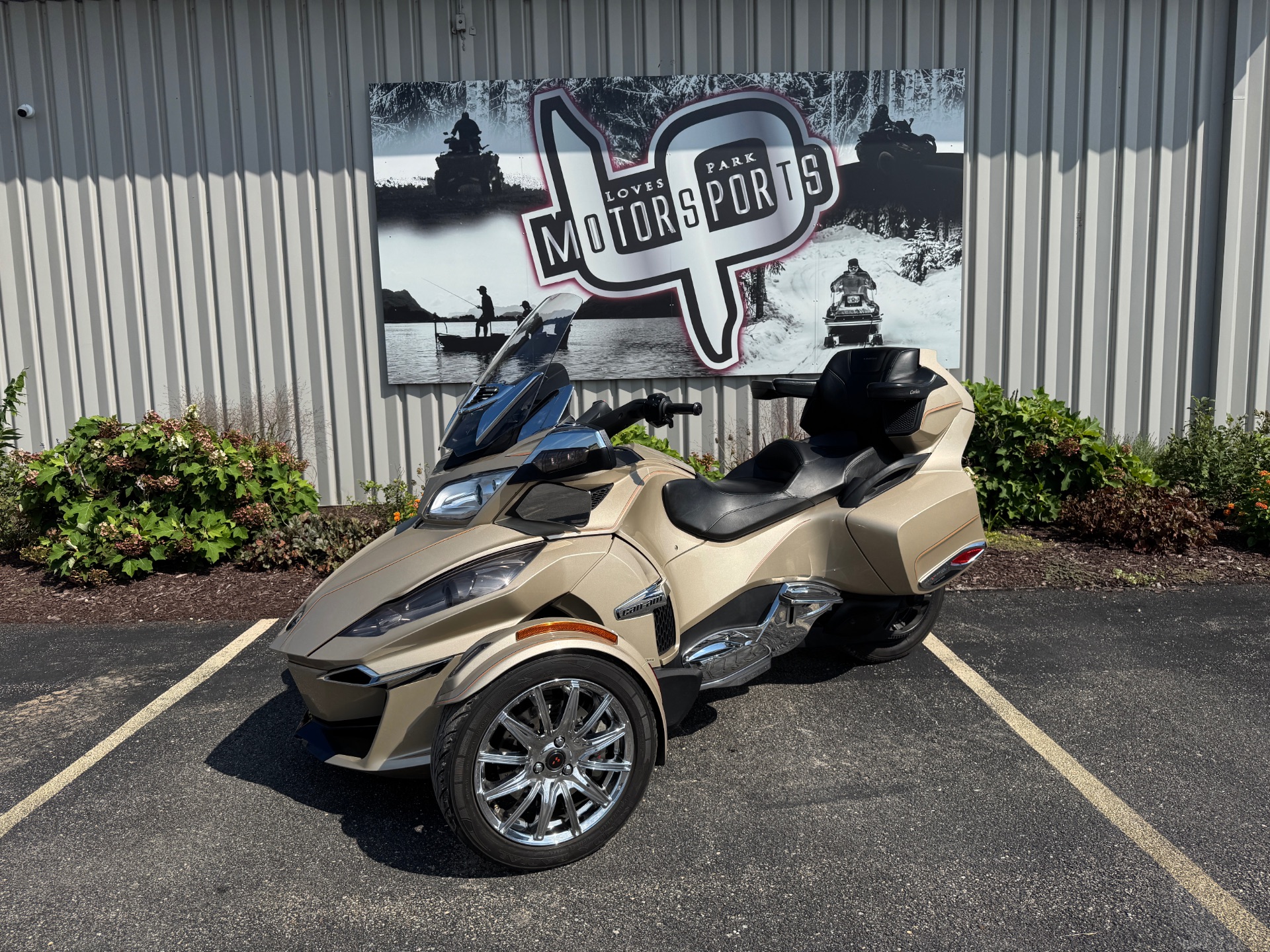 2018 Can-Am Spyder RT Limited in Roscoe, Illinois - Photo 1