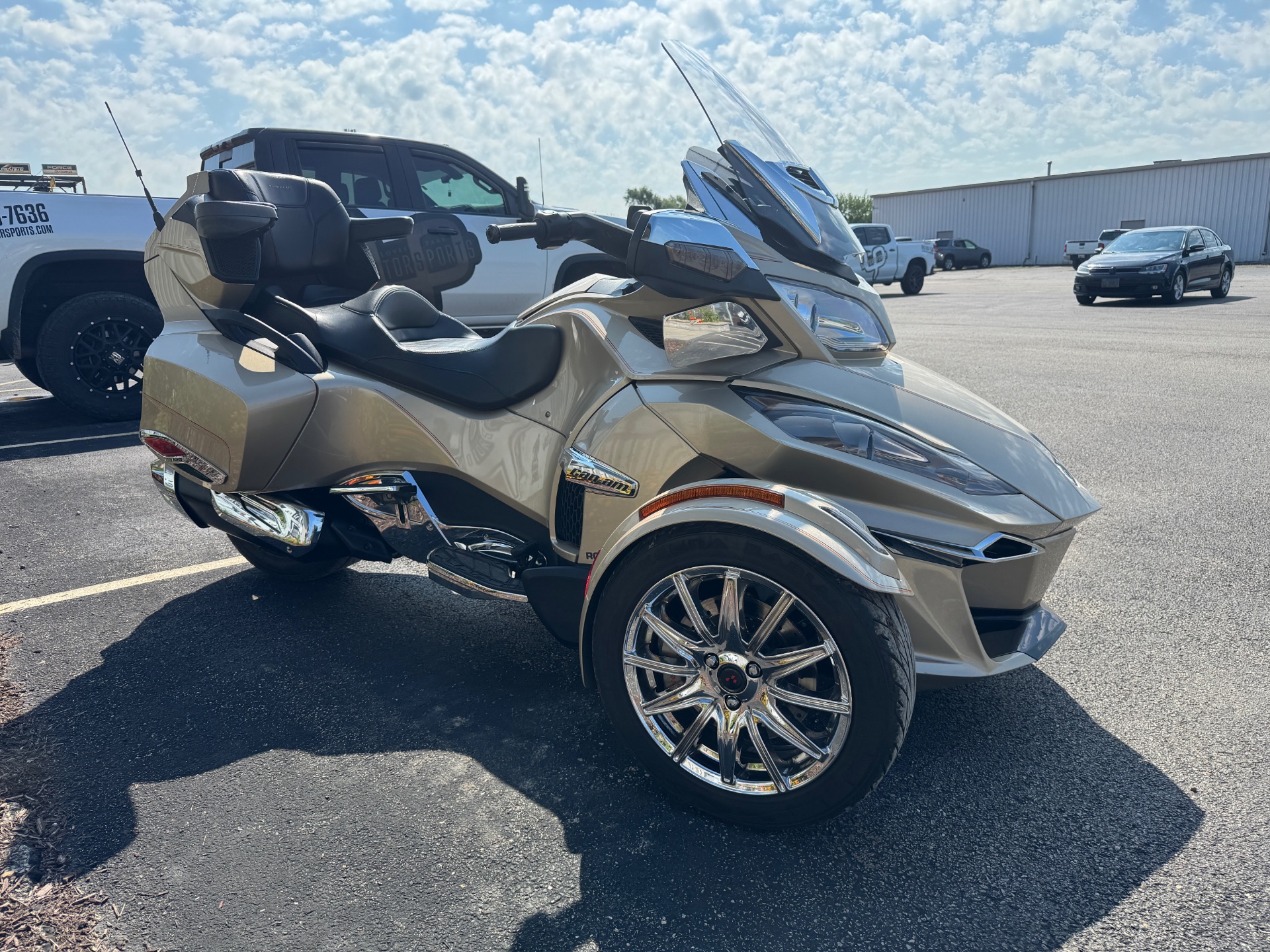 2018 Can-Am Spyder RT Limited in Roscoe, Illinois - Photo 4