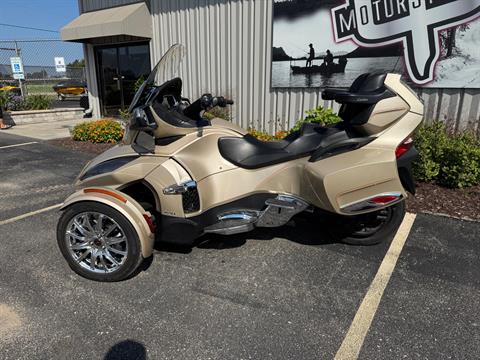 2018 Can-Am Spyder RT Limited in Roscoe, Illinois - Photo 6