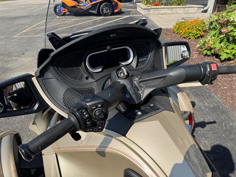 2018 Can-Am Spyder RT Limited in Roscoe, Illinois - Photo 11