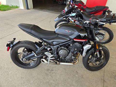 2023 Triumph Trident 660 in Davenport, Iowa