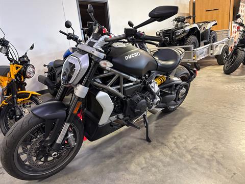 2016 Ducati Diavel in Davenport, Iowa