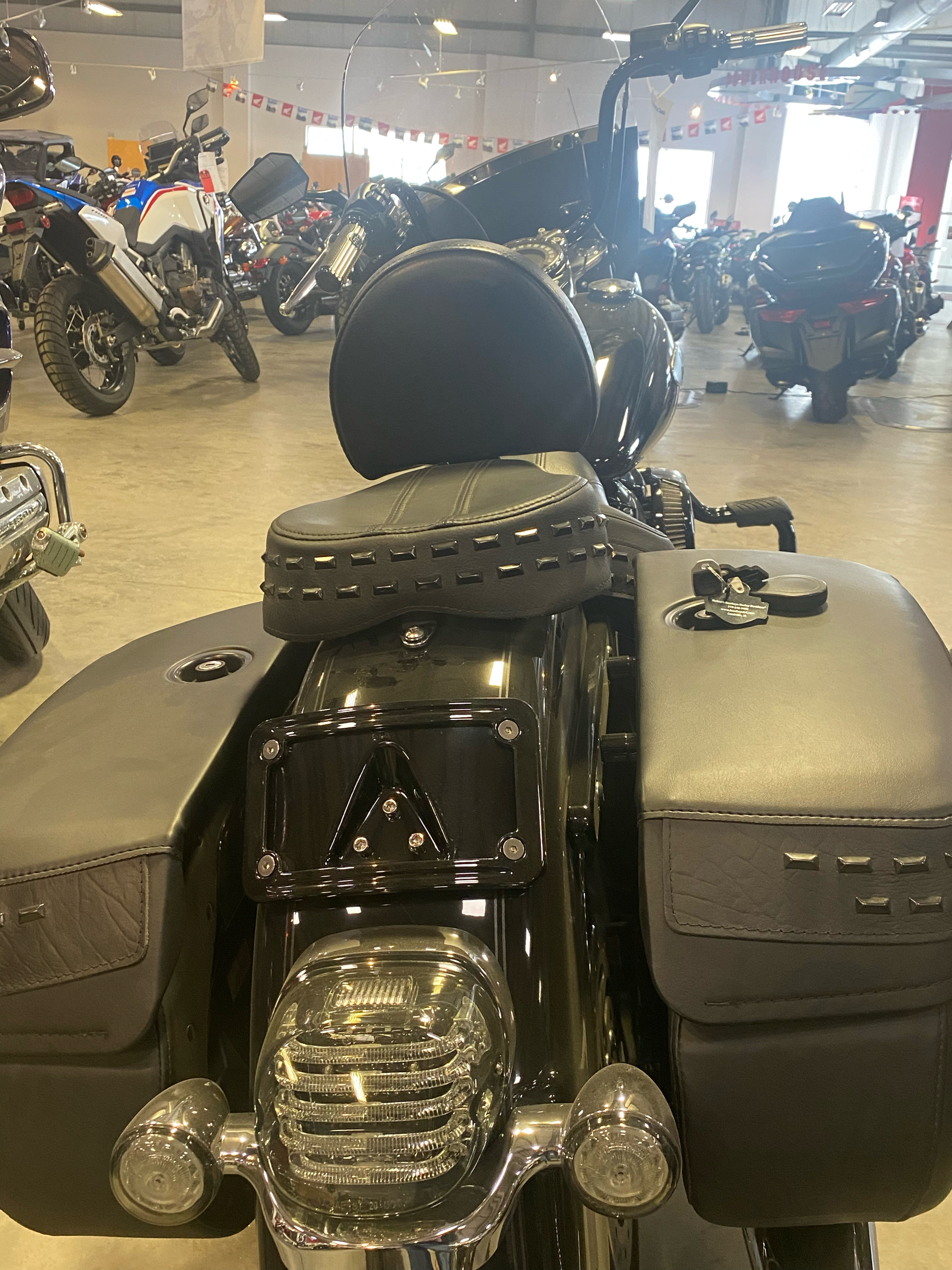 2021 Harley-Davidson Heritage Classic 114 in Davenport, Iowa - Photo 3