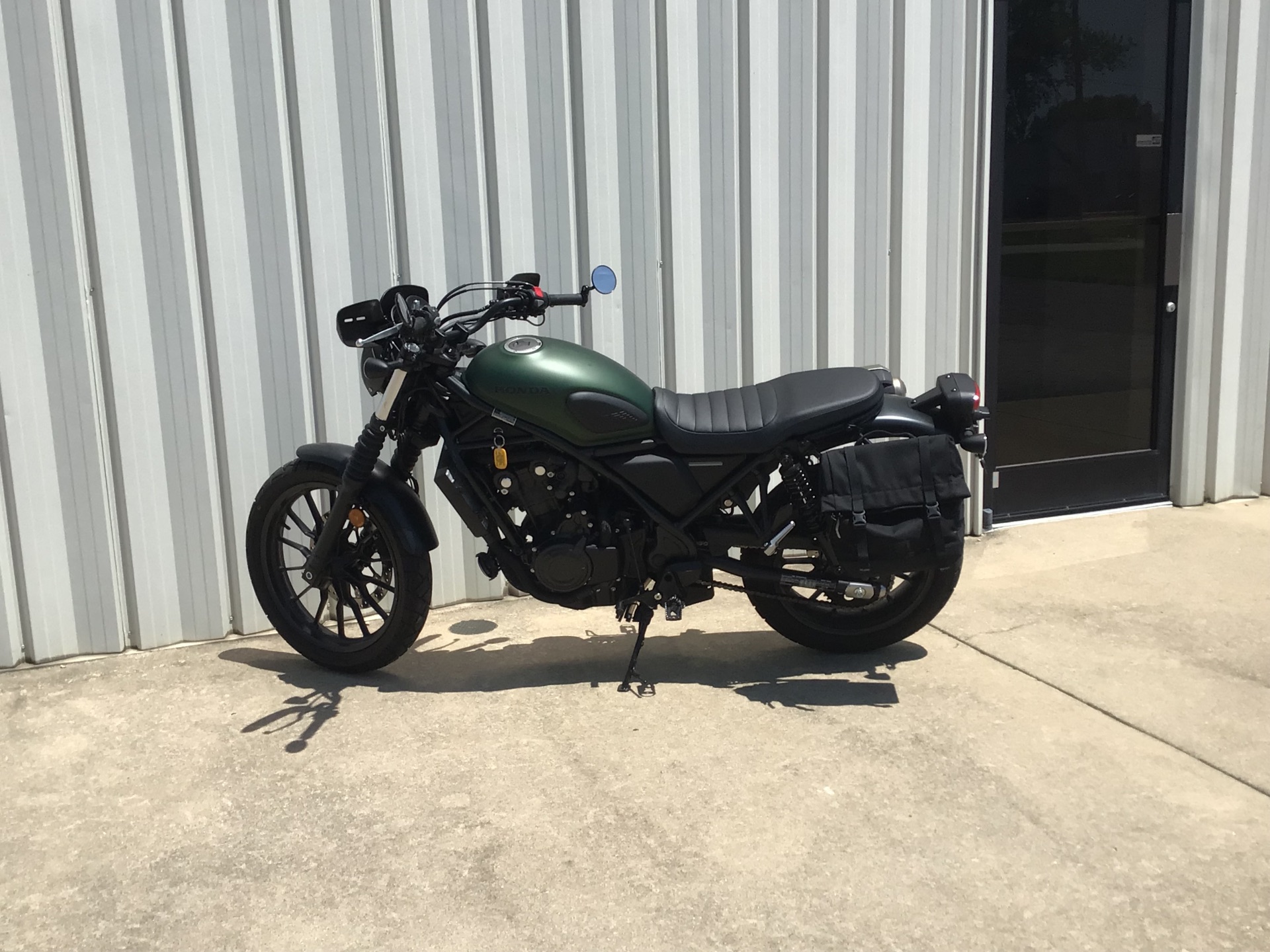 2023 Honda SCL500 in Greensburg, Indiana - Photo 2