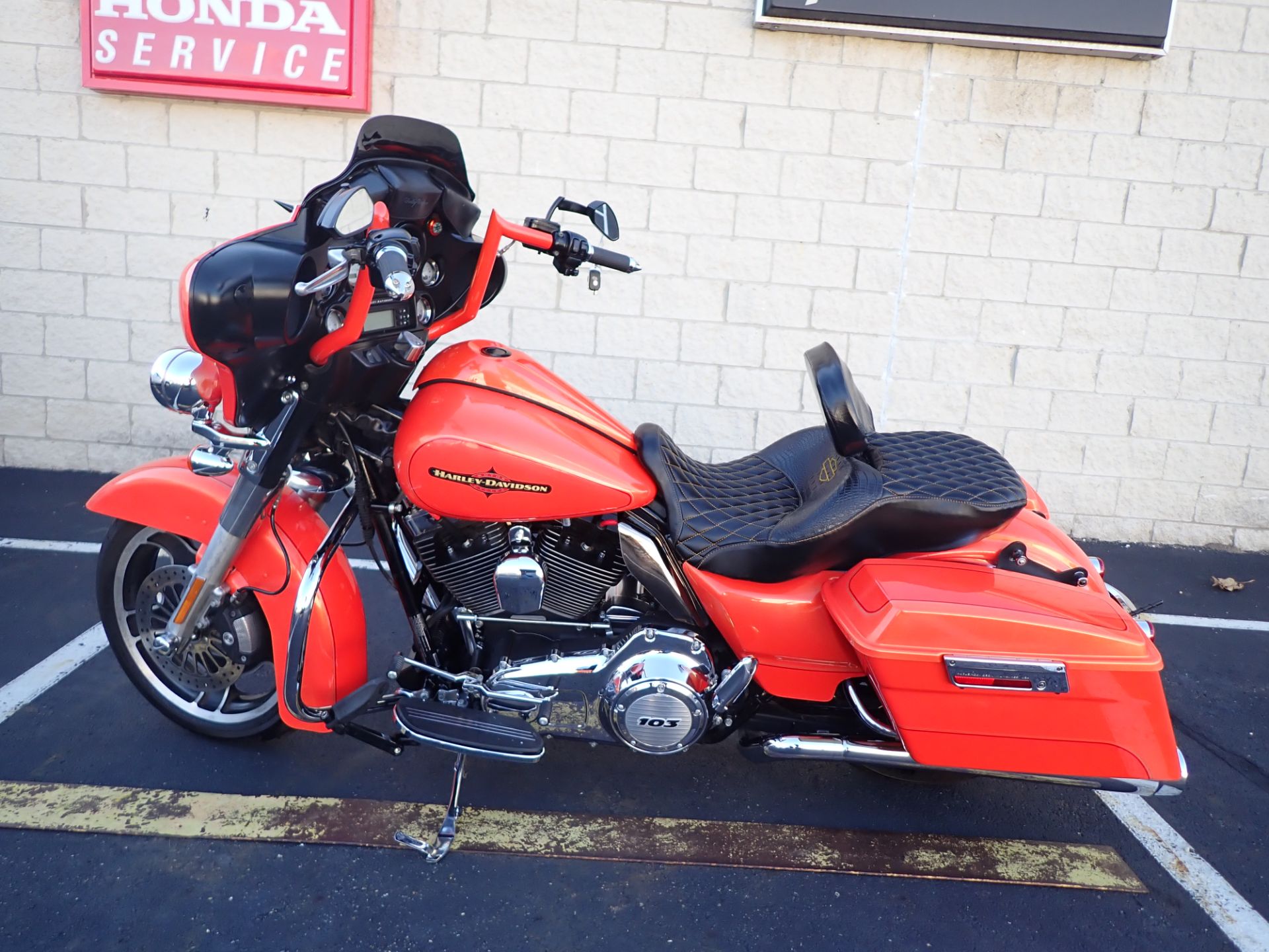 2012 Harley-Davidson Street Glide® in Massillon, Ohio - Photo 7