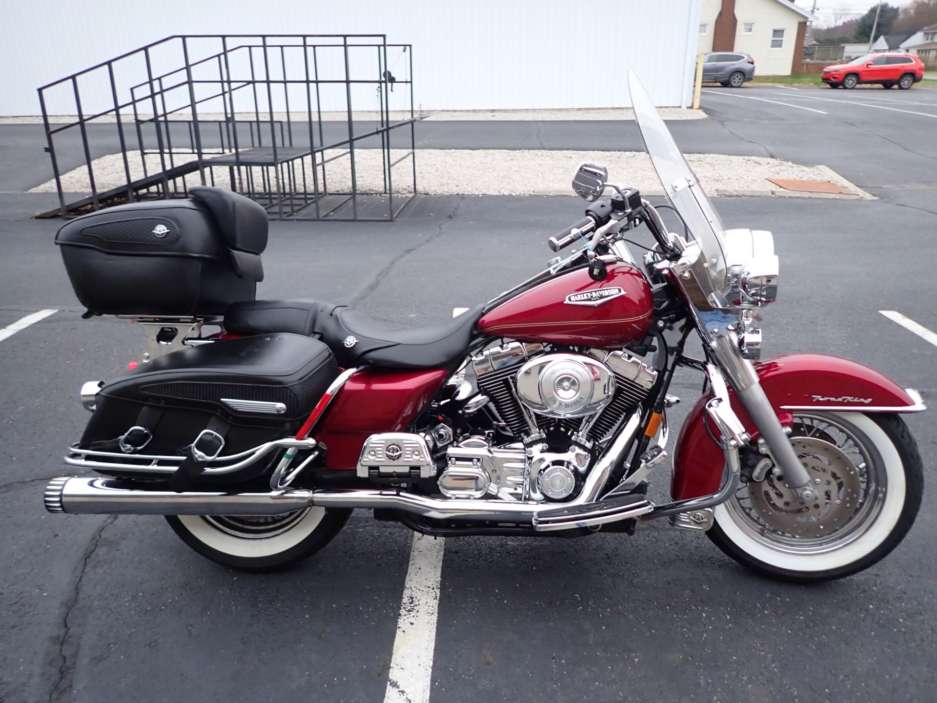 2005 Harley-Davidson FLHRCI Road King® Classic in Massillon, Ohio - Photo 1