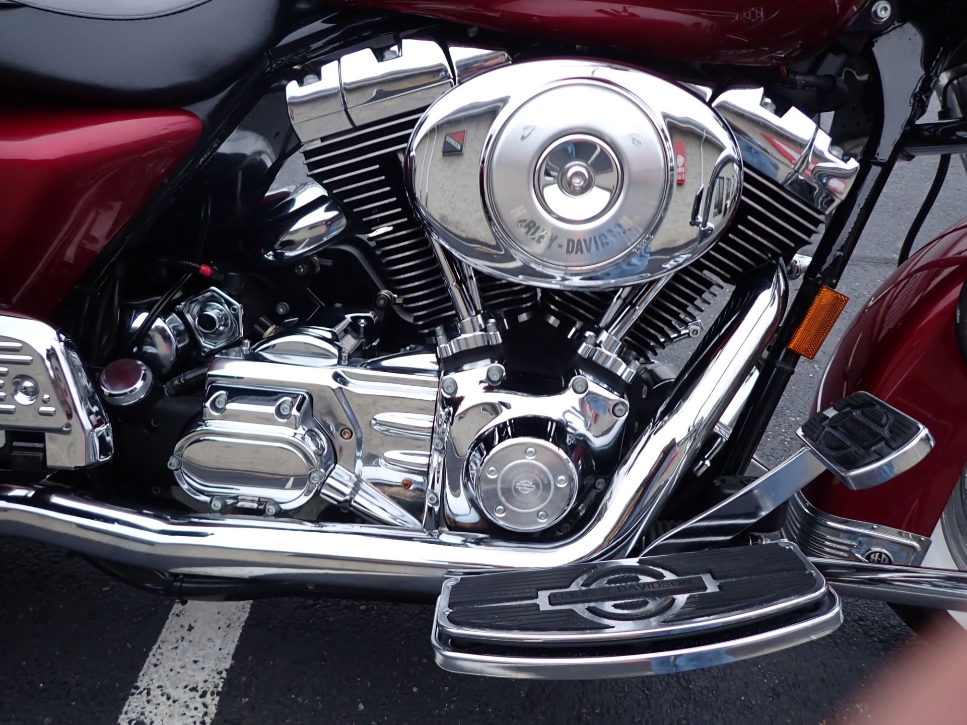 2005 Harley-Davidson FLHRCI Road King® Classic in Massillon, Ohio - Photo 4