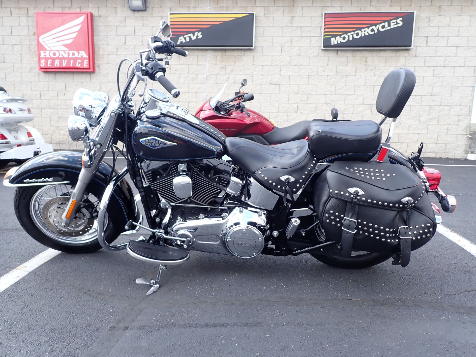 2014 Harley-Davidson Heritage Softail® Classic in Massillon, Ohio - Photo 6