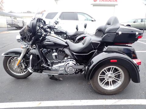 2015 Harley-Davidson Tri Glide® Ultra in Massillon, Ohio - Photo 3