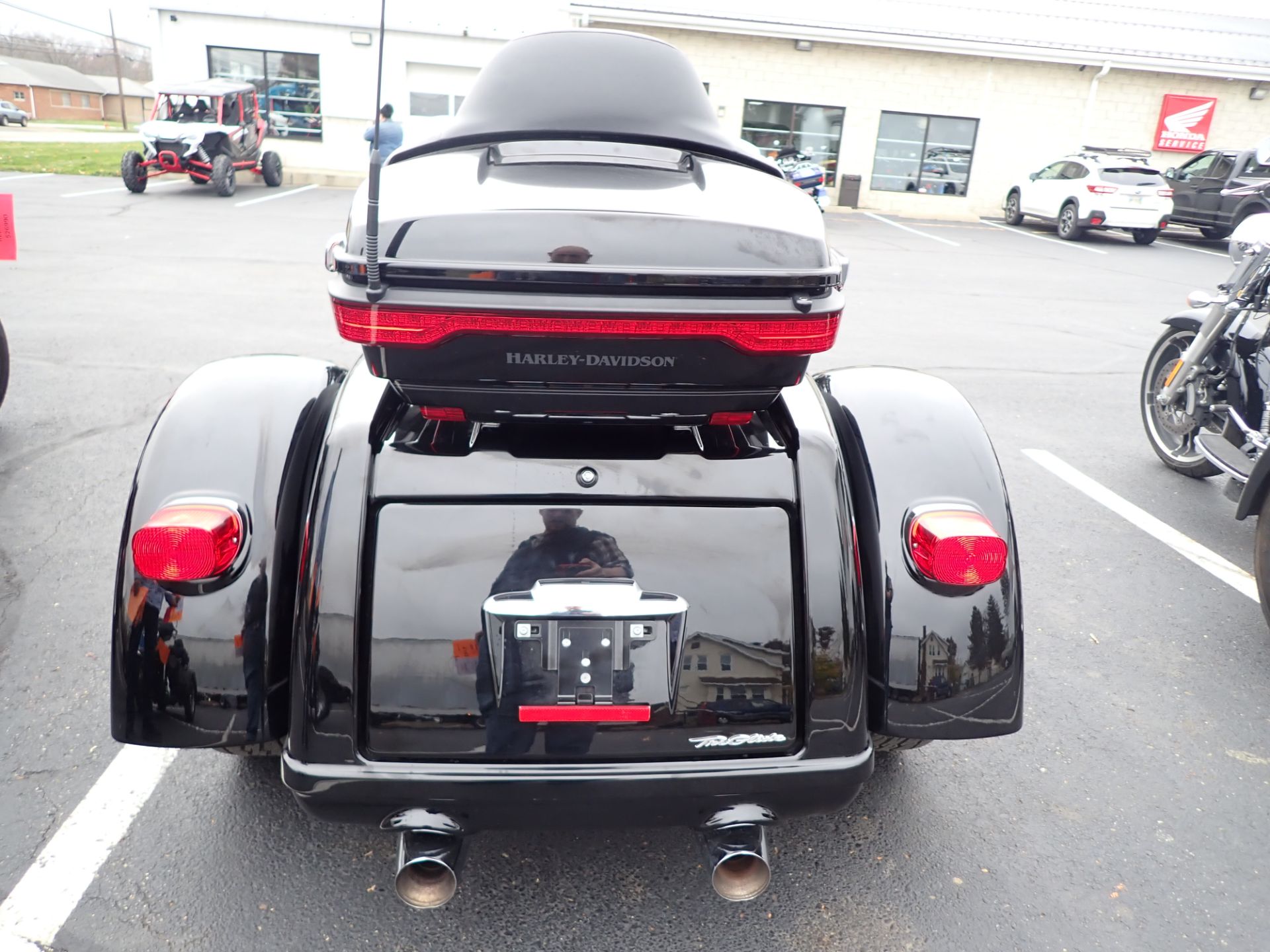 2015 Harley-Davidson Tri Glide® Ultra in Massillon, Ohio - Photo 4