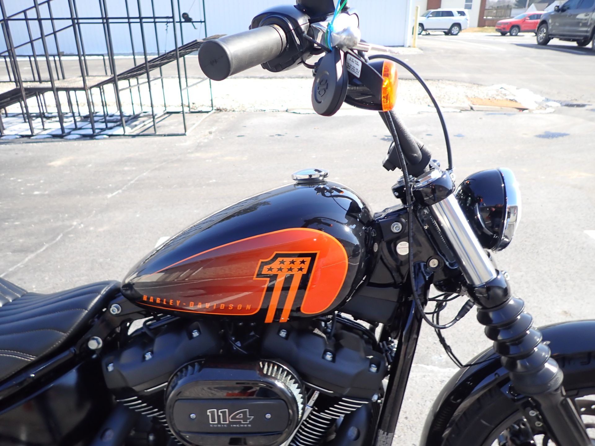 2023 Harley-Davidson Street Bob® 114 in Massillon, Ohio - Photo 3