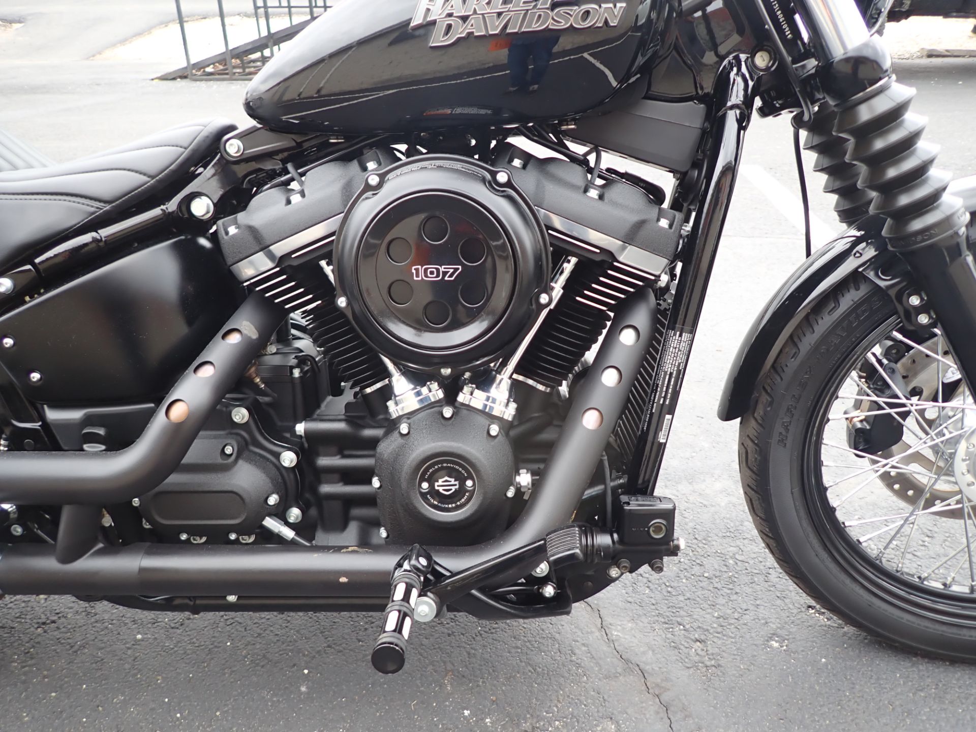 2020 Harley-Davidson Street Bob® in Massillon, Ohio - Photo 4