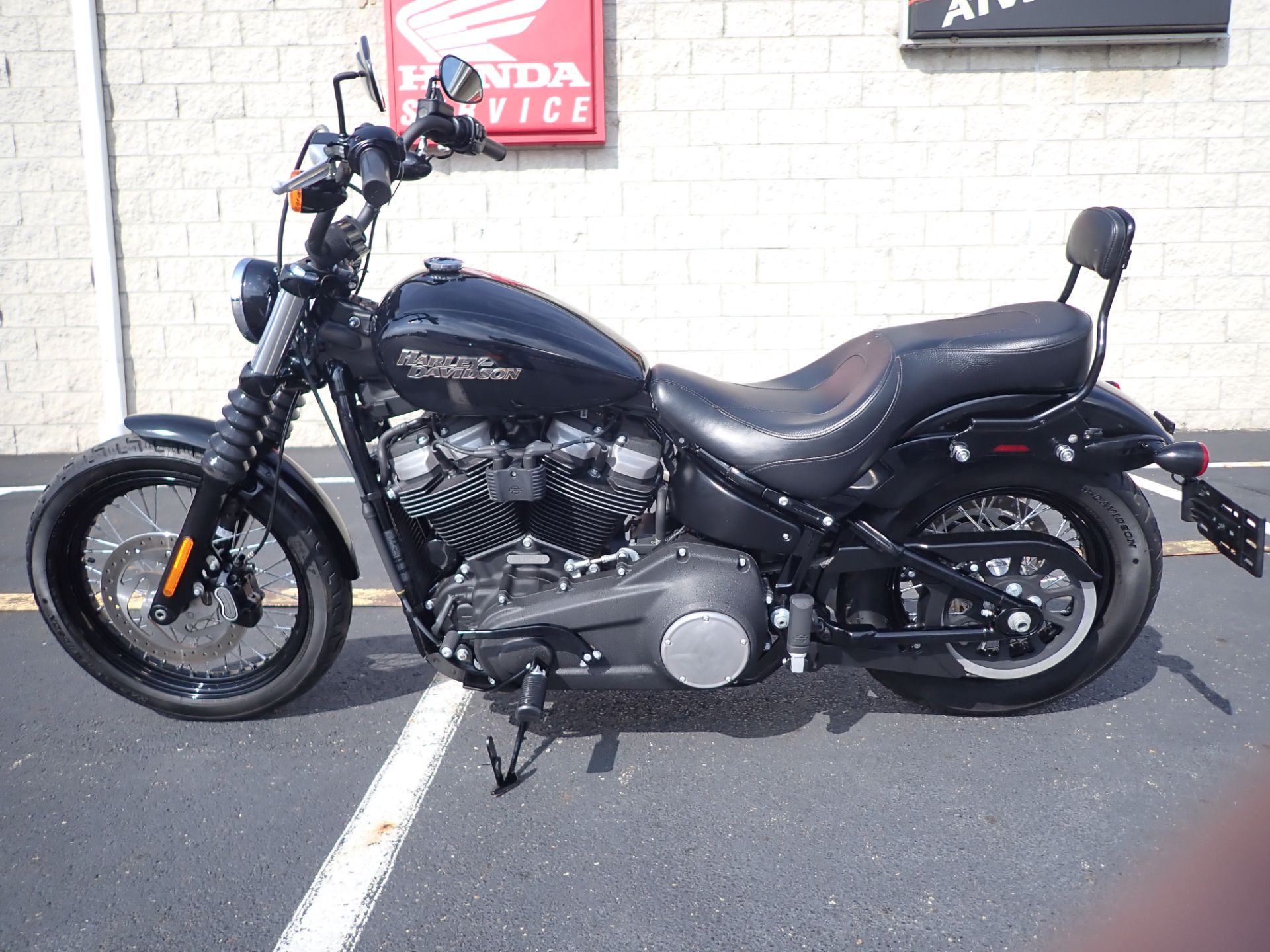 2020 Harley-Davidson Street Bob® in Massillon, Ohio - Photo 6