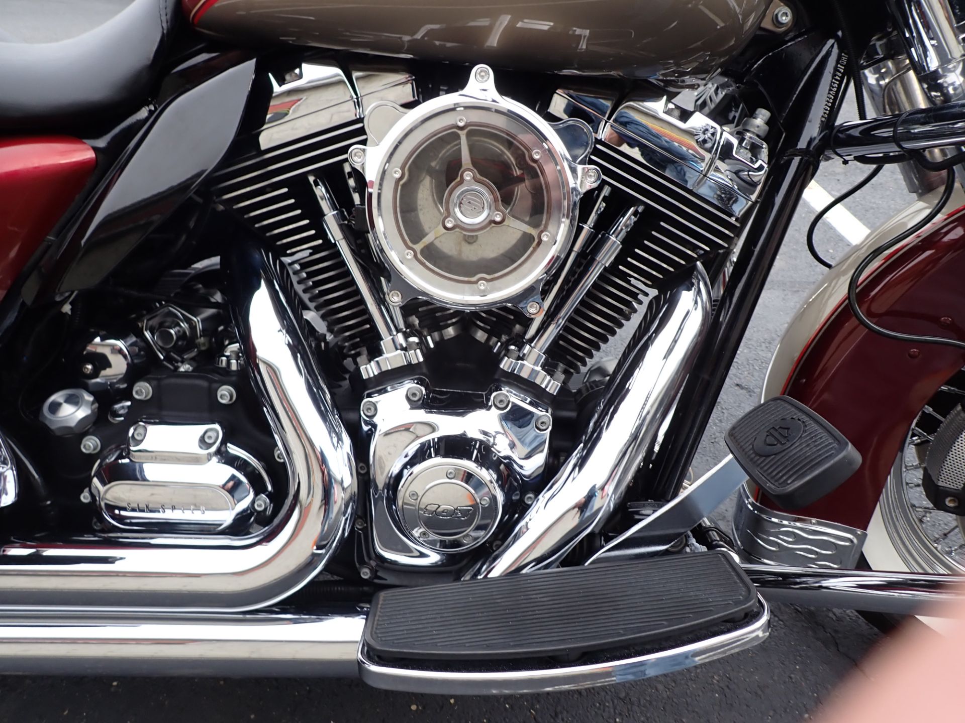 2009 Harley-Davidson Road King® Classic in Massillon, Ohio - Photo 4
