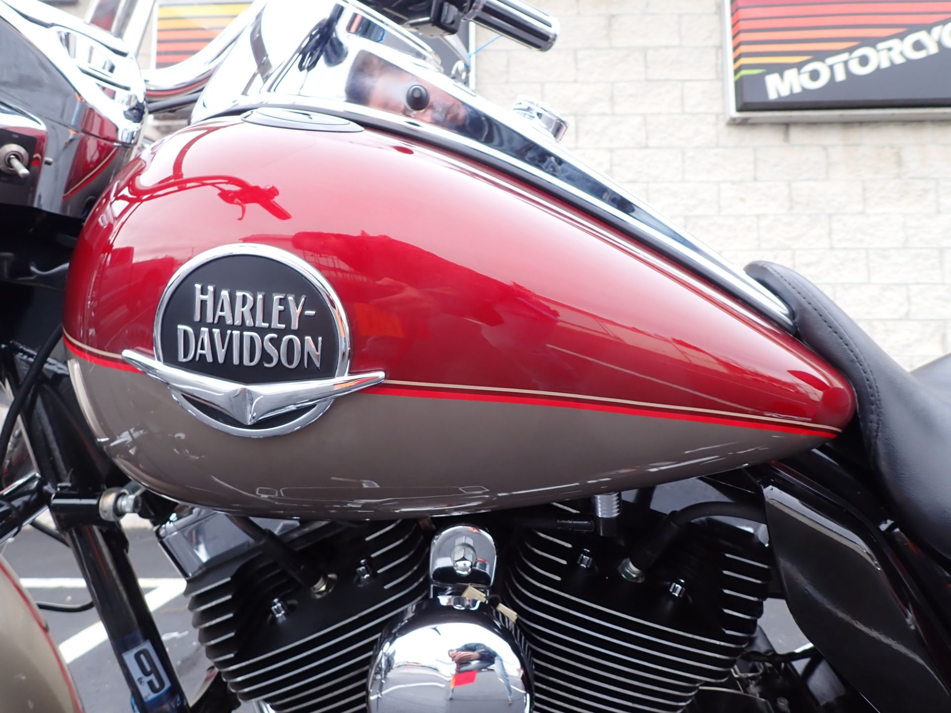 2009 Harley-Davidson Road King® Classic in Massillon, Ohio - Photo 9