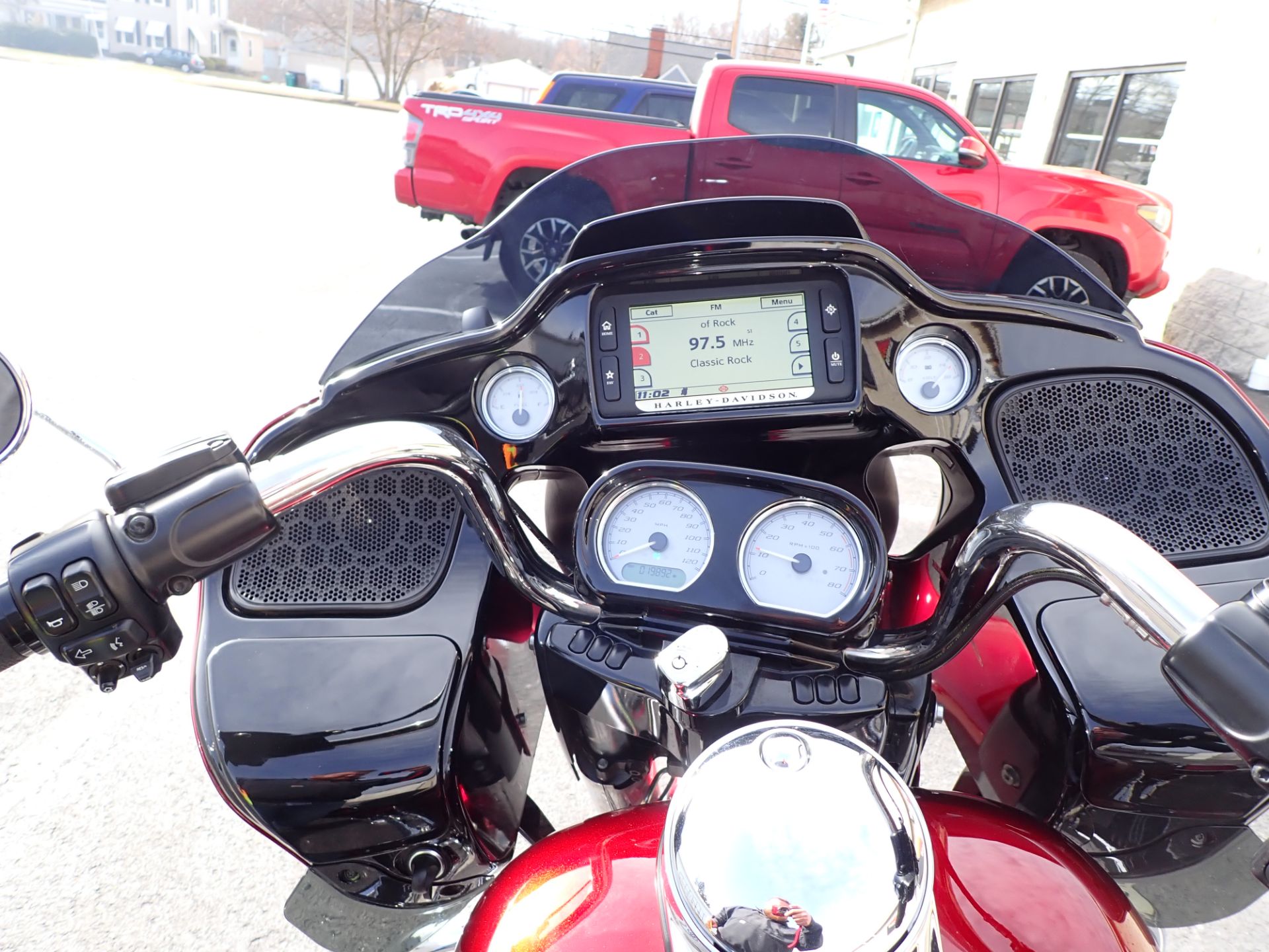 2017 Harley-Davidson Road Glide® Special in Massillon, Ohio - Photo 12