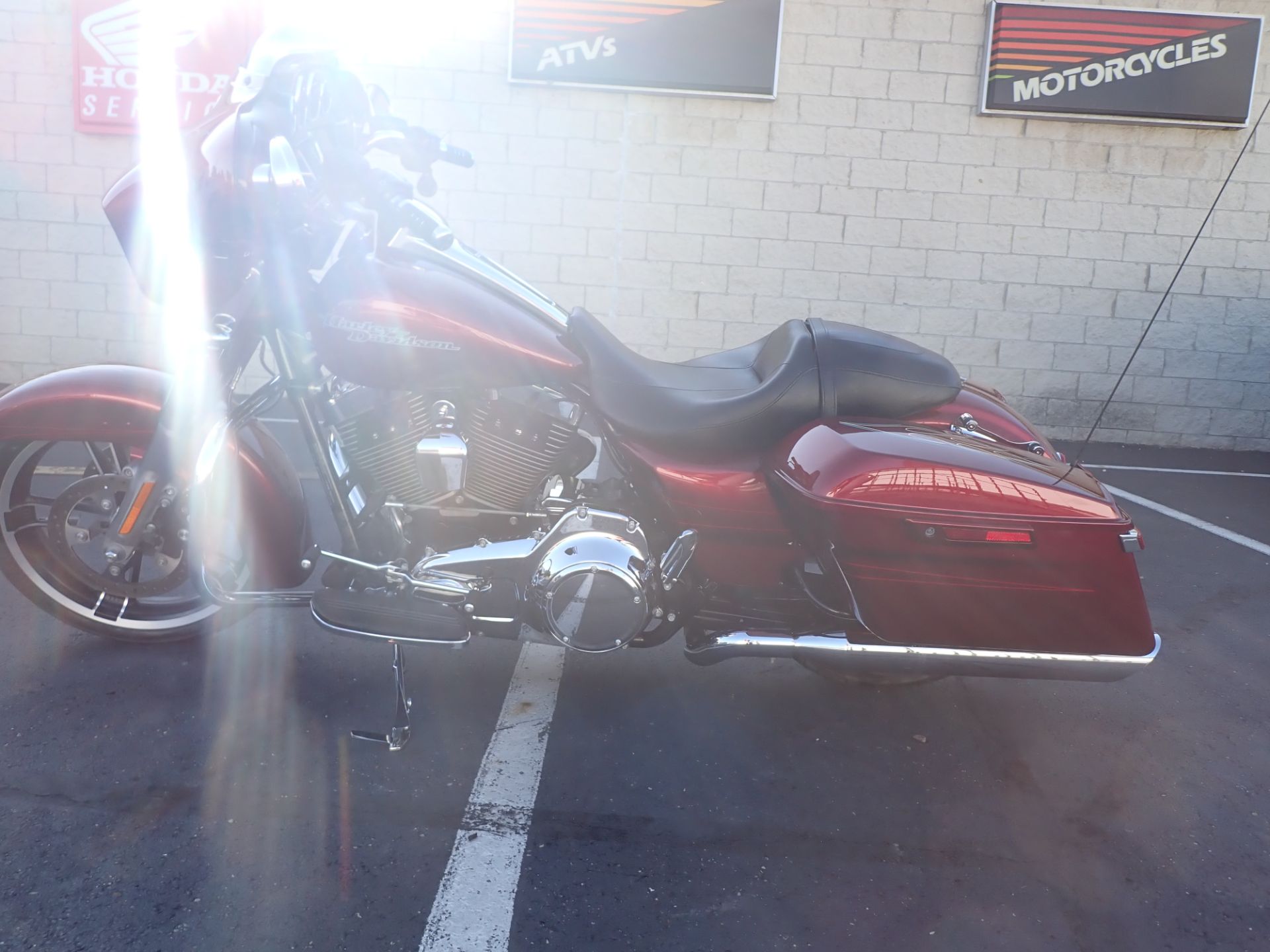 2016 Harley-Davidson Street Glide® Special in Massillon, Ohio - Photo 7
