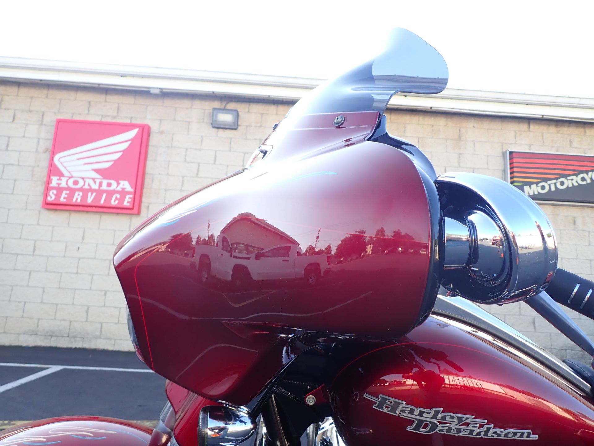 2016 Harley-Davidson Street Glide® Special in Massillon, Ohio - Photo 12