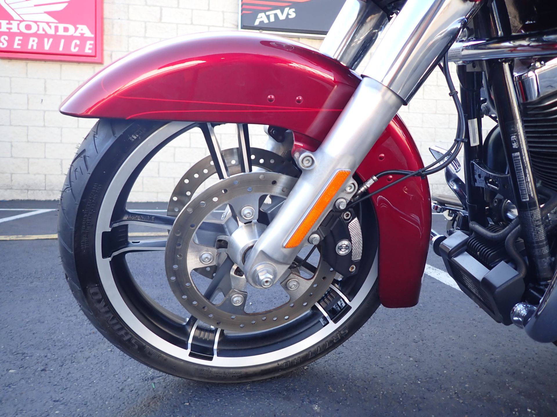 2016 Harley-Davidson Street Glide® Special in Massillon, Ohio - Photo 13