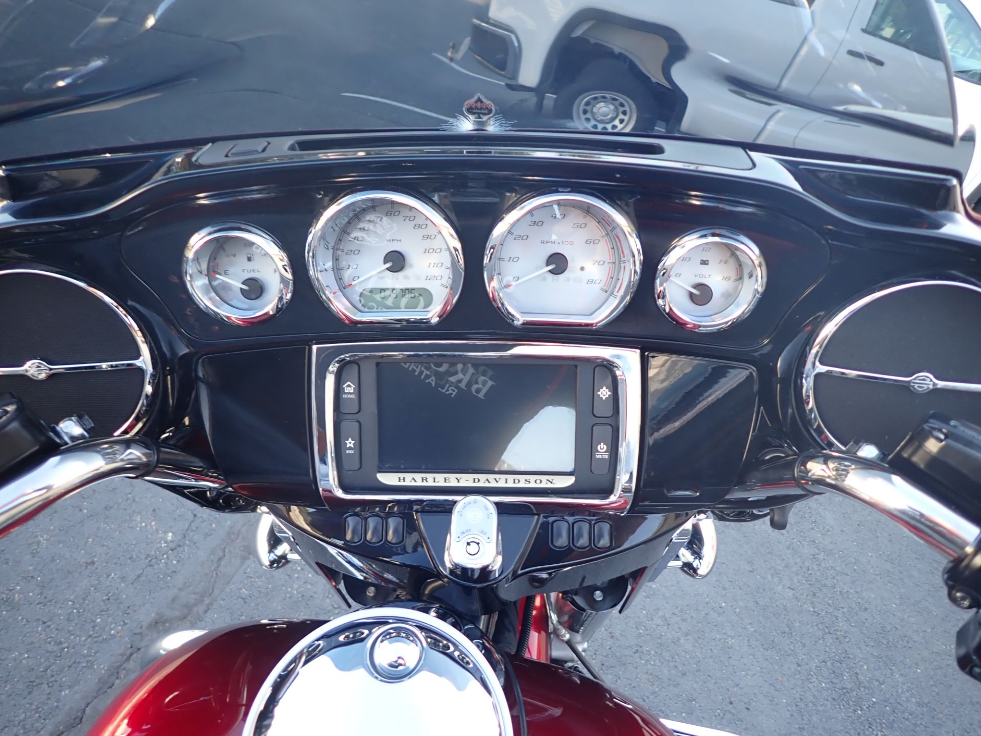 2016 Harley-Davidson Street Glide® Special in Massillon, Ohio - Photo 17