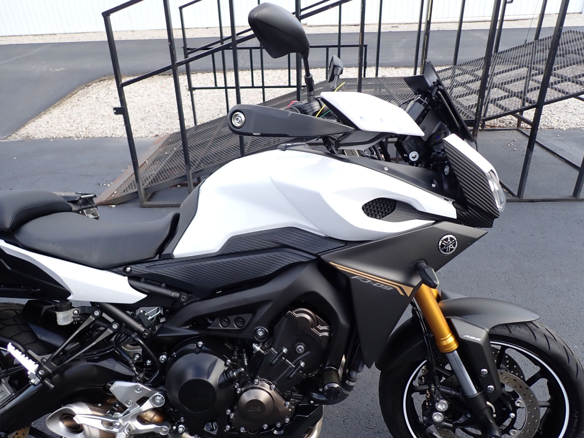 2017 Yamaha FJ-09 in Massillon, Ohio - Photo 3
