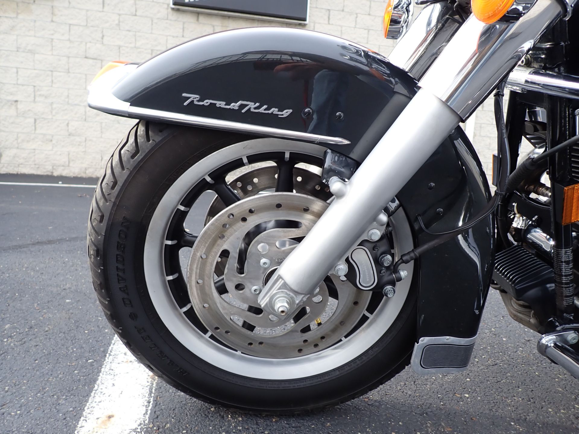 2007 Harley-Davidson Road King® in Massillon, Ohio - Photo 10