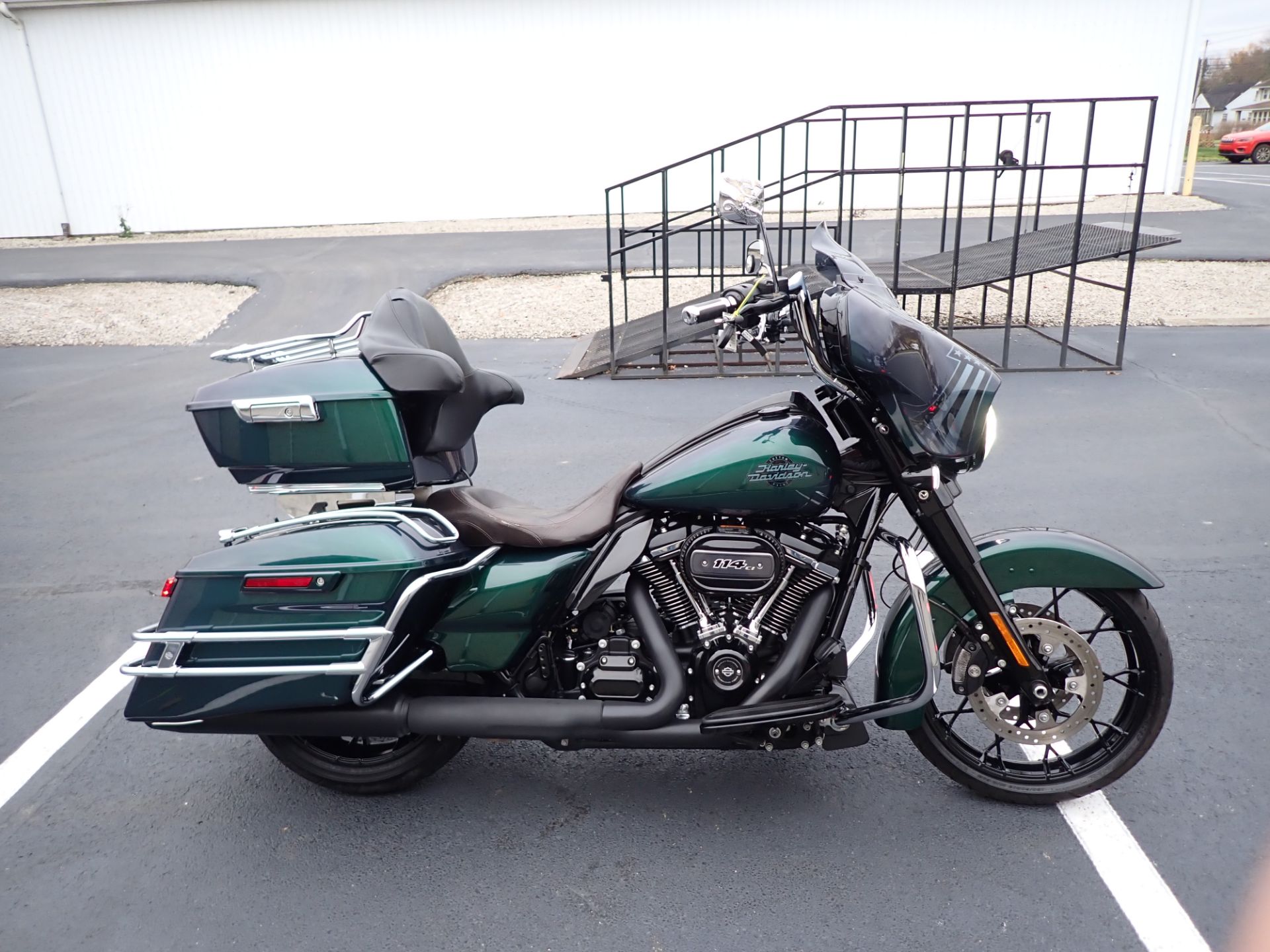 2021 Harley-Davidson Street Glide® Special in Massillon, Ohio - Photo 1