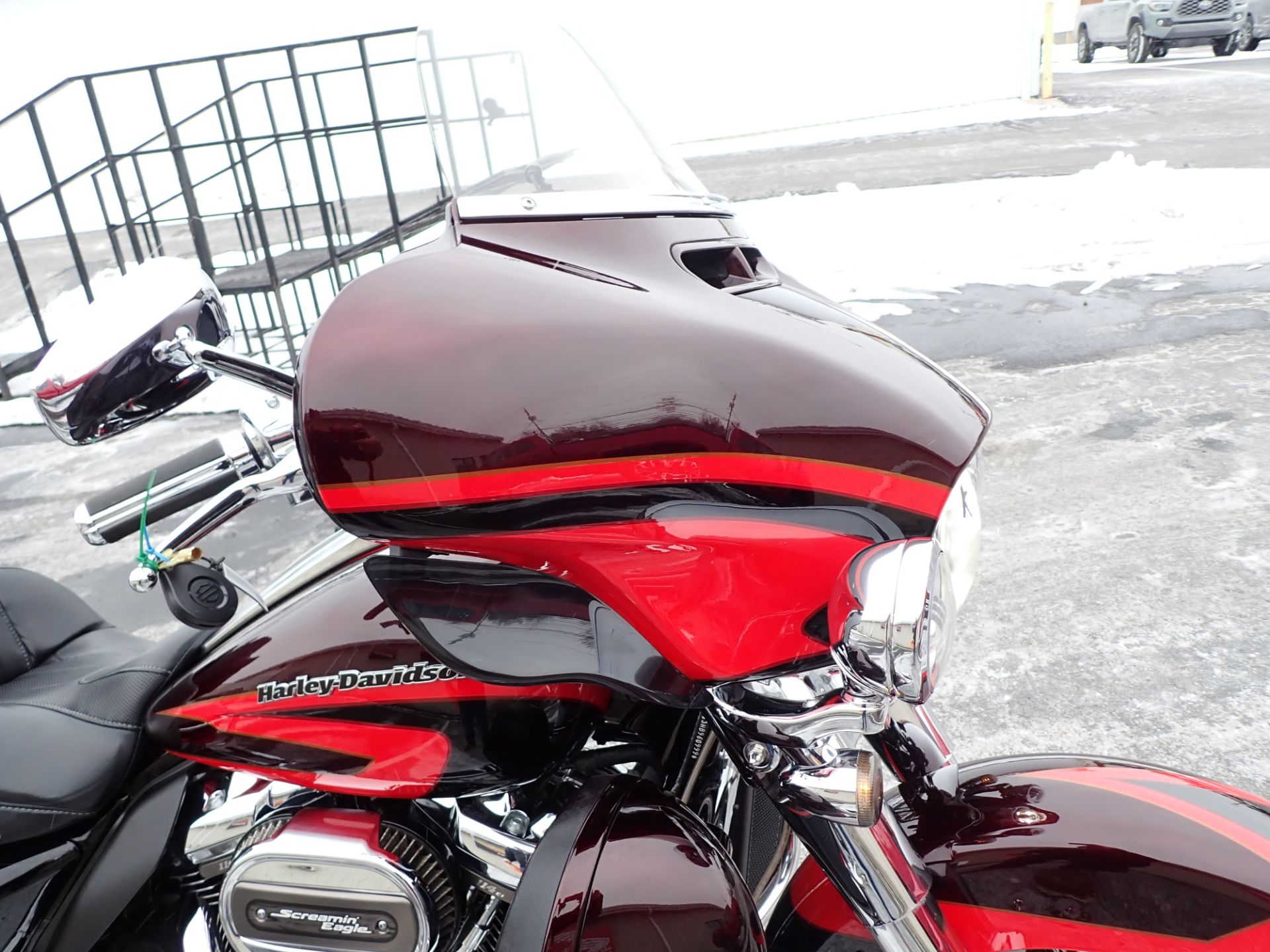 2017 Harley-Davidson CVO™ Limited in Massillon, Ohio - Photo 3