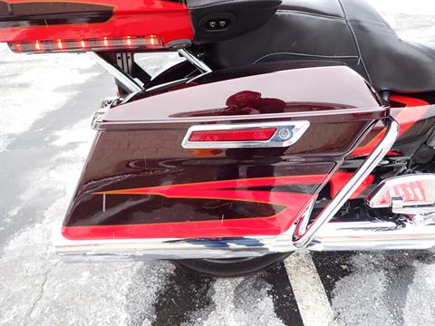 2017 Harley-Davidson CVO™ Limited in Massillon, Ohio - Photo 8
