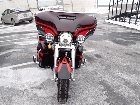 2017 Harley-Davidson CVO™ Limited in Massillon, Ohio - Photo 10