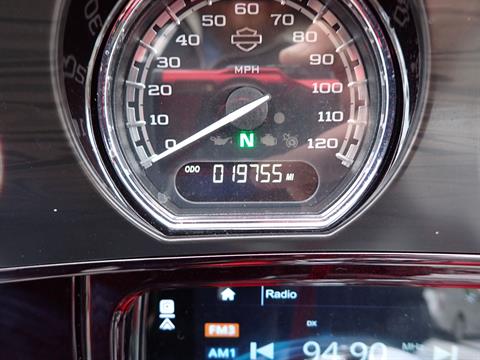 2017 Harley-Davidson CVO™ Limited in Massillon, Ohio - Photo 12