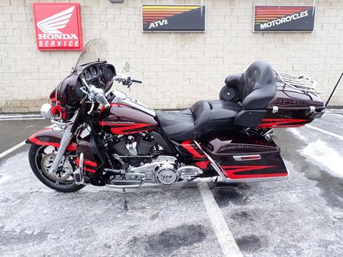 2017 Harley-Davidson CVO™ Limited in Massillon, Ohio - Photo 16