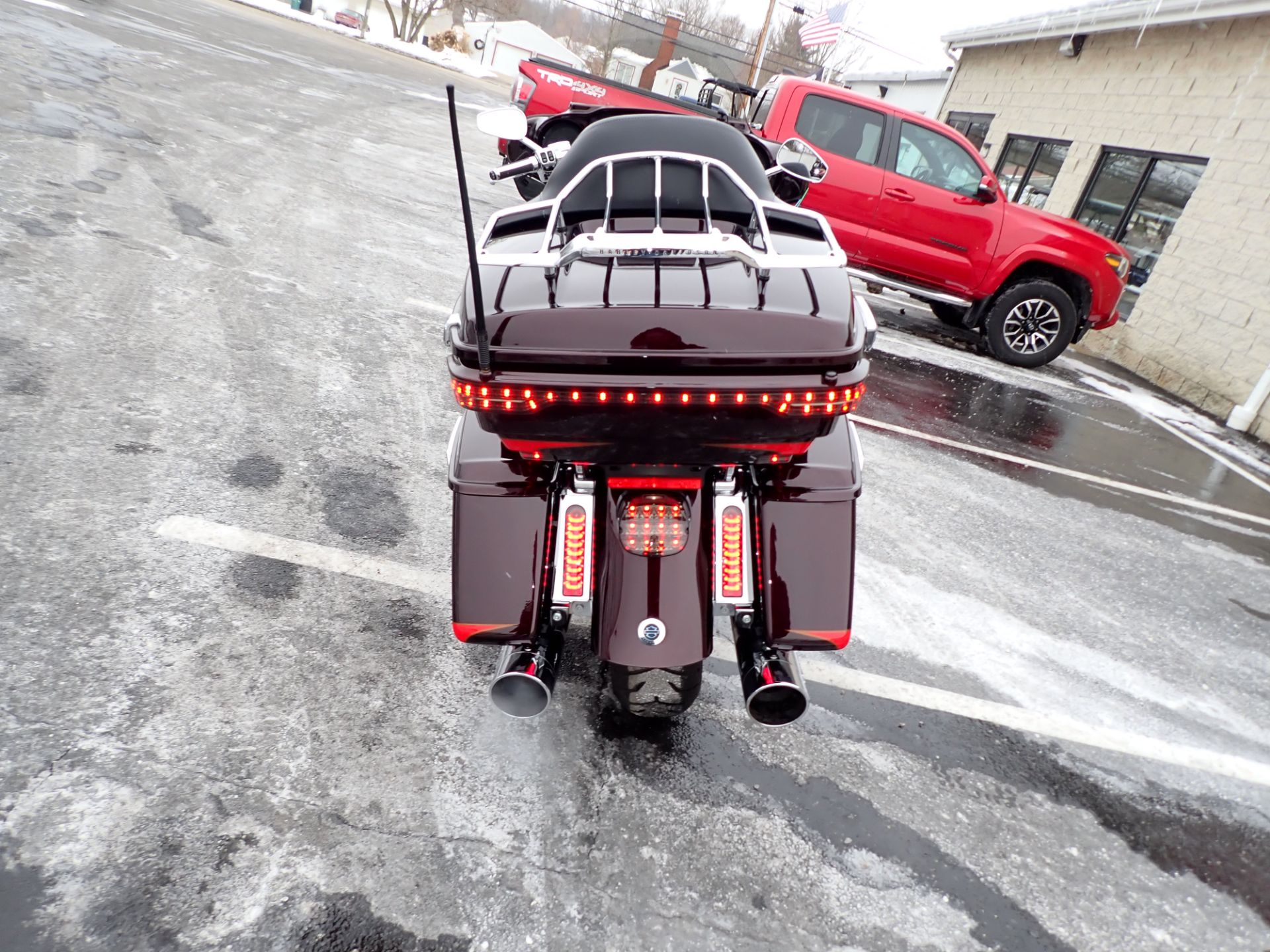 2017 Harley-Davidson CVO™ Limited in Massillon, Ohio - Photo 25