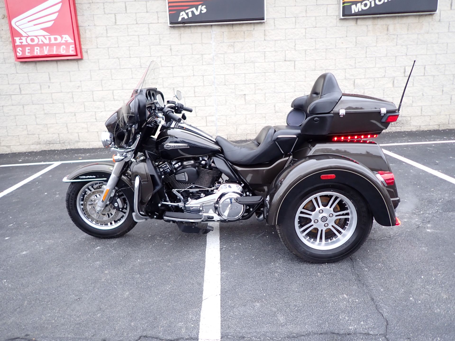 2020 Harley-Davidson Tri Glide® Ultra in Massillon, Ohio - Photo 16