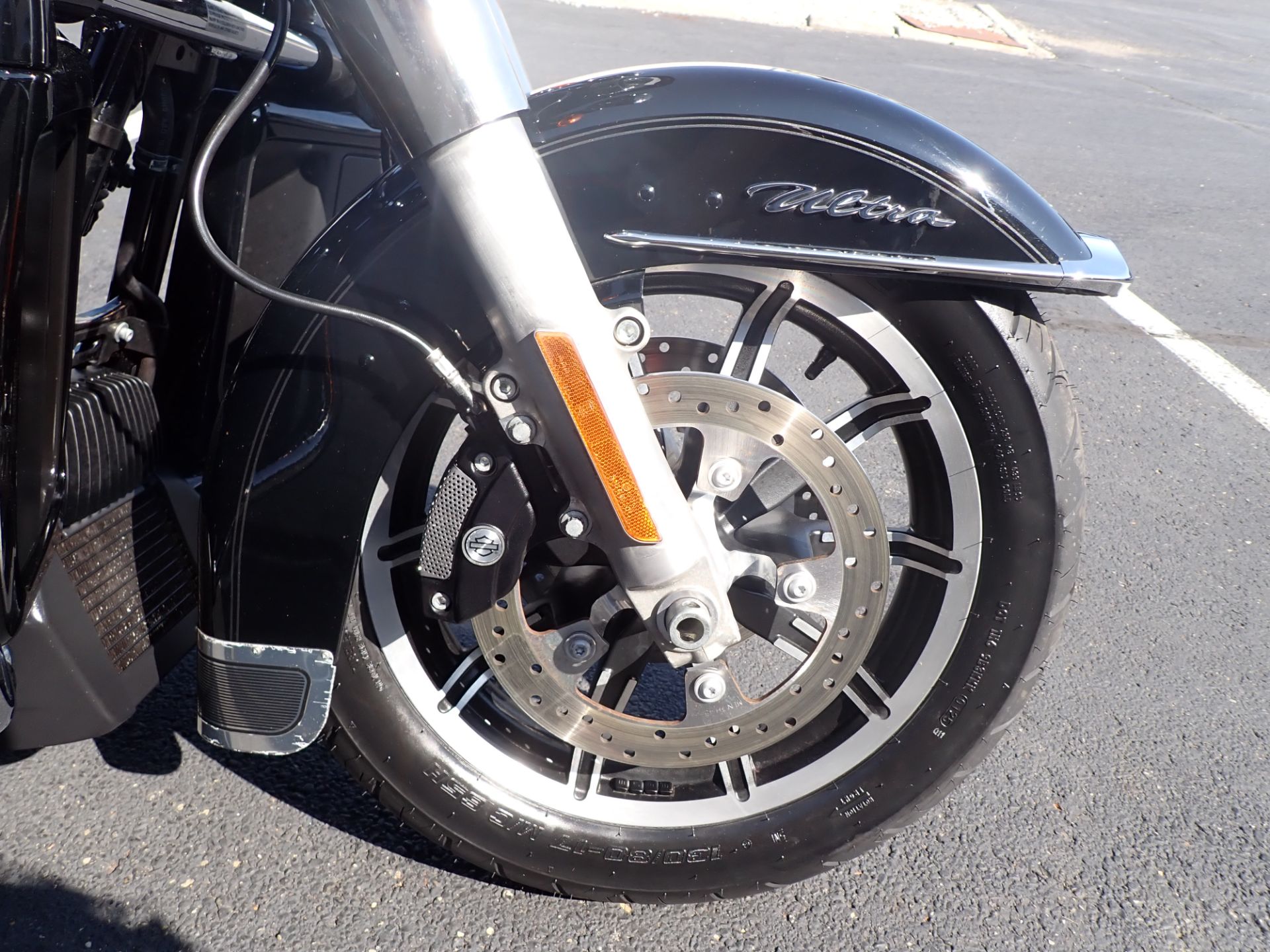 2019 Harley-Davidson Electra Glide® Ultra Classic® in Massillon, Ohio - Photo 2