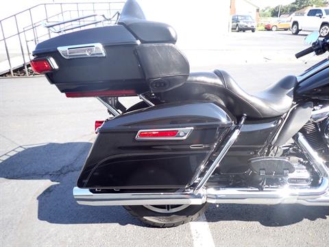 2019 Harley-Davidson Electra Glide® Ultra Classic® in Massillon, Ohio - Photo 6