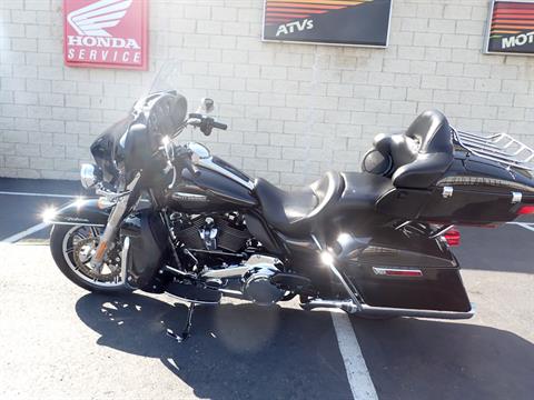 2019 Harley-Davidson Electra Glide® Ultra Classic® in Massillon, Ohio - Photo 7