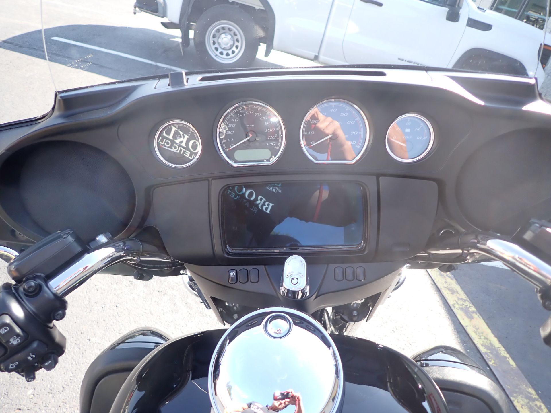 2019 Harley-Davidson Electra Glide® Ultra Classic® in Massillon, Ohio - Photo 16