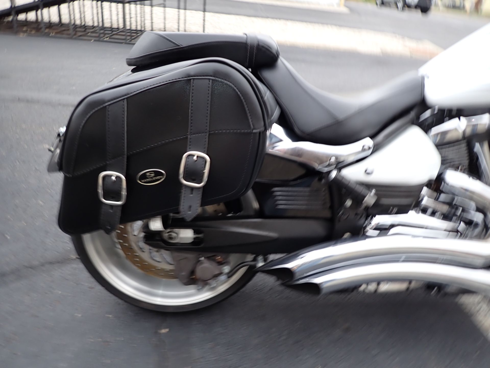 2013 Yamaha Raider S in Massillon, Ohio - Photo 5