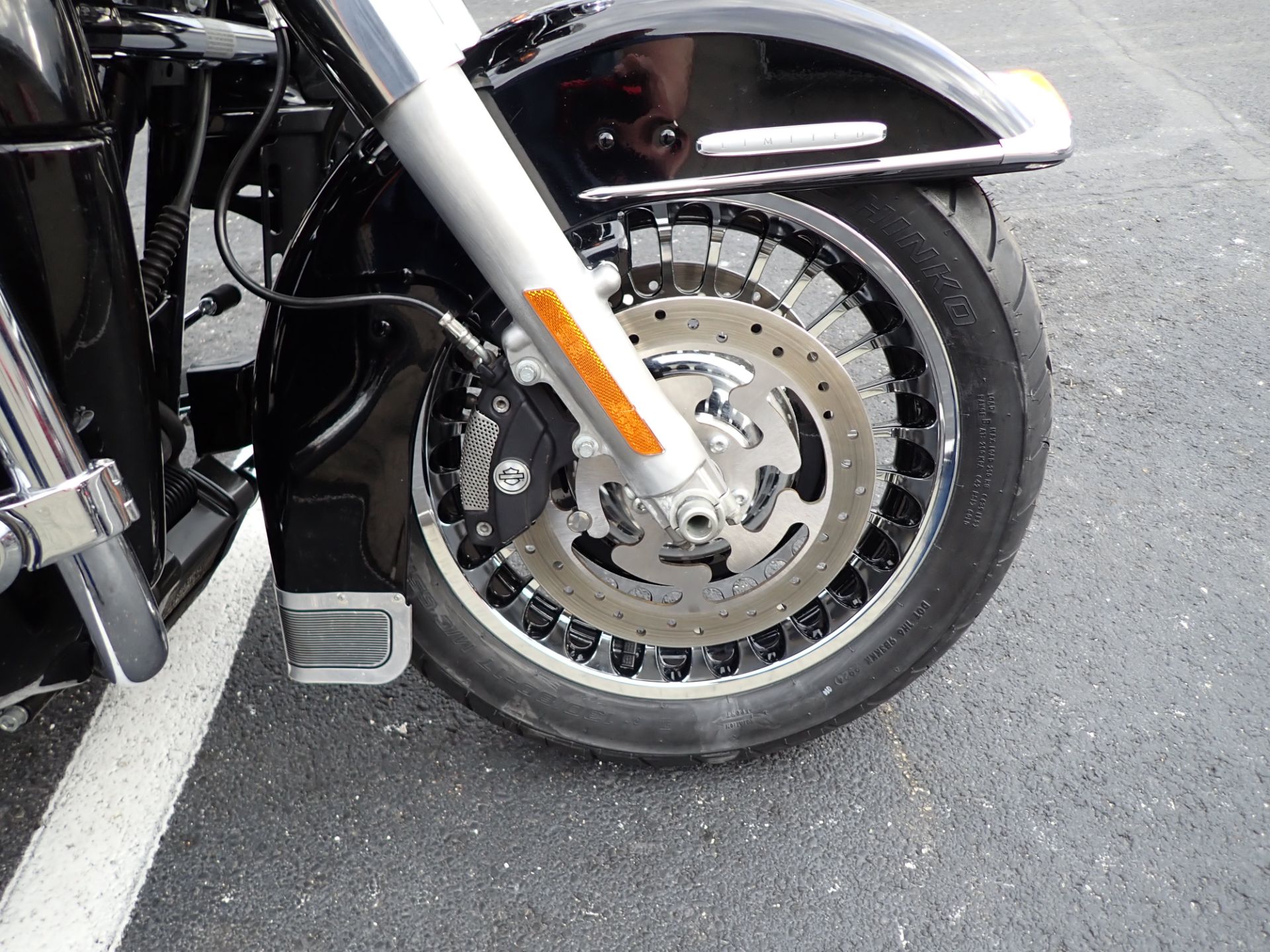 2013 Harley-Davidson Electra Glide® Ultra Limited in Massillon, Ohio - Photo 2