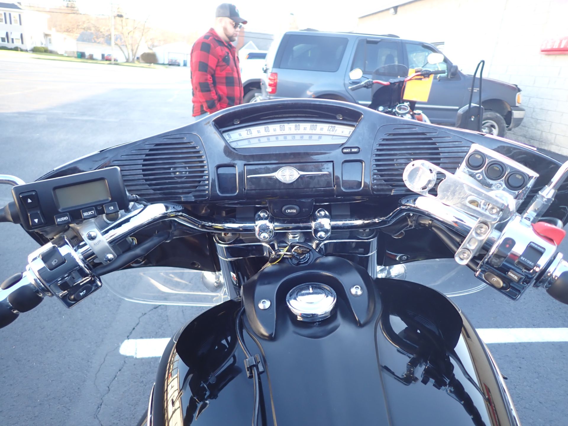 2007 Yamaha Royal Star® Midnight Venture in Massillon, Ohio - Photo 9
