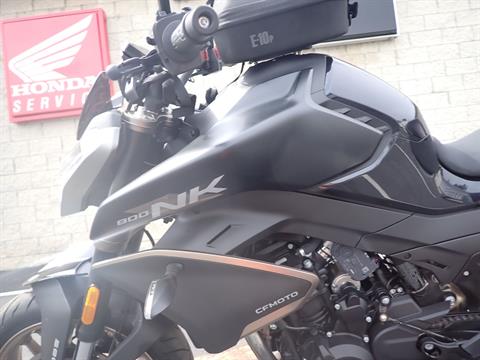 2024 CFMOTO 800NK in Massillon, Ohio - Photo 9