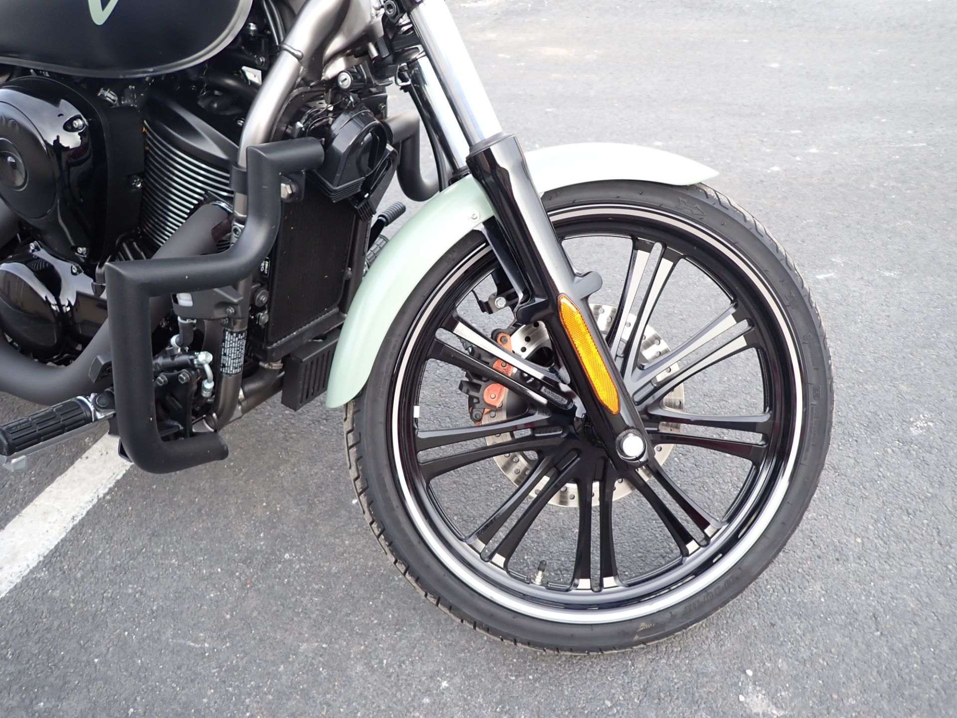 2023 Kawasaki Vulcan 900 Custom in Massillon, Ohio - Photo 2