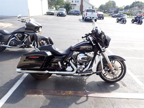 2016 Harley-Davidson Street Glide® Special in Massillon, Ohio