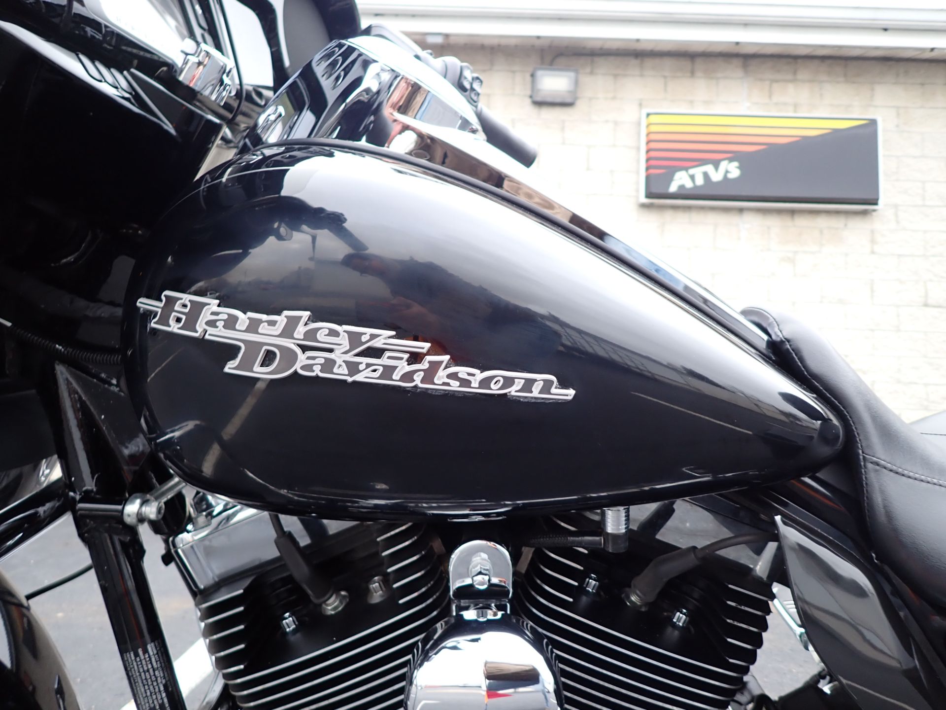 2016 Harley-Davidson Street Glide® Special in Massillon, Ohio - Photo 10