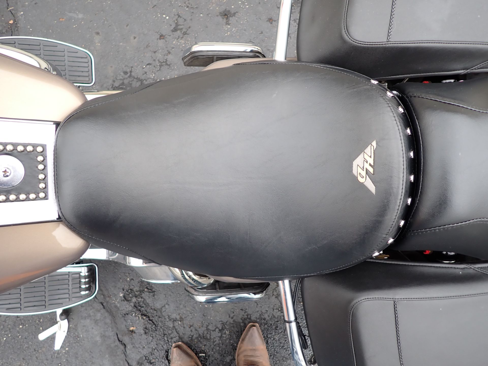 2004 Harley-Davidson FLHR/FLHRI Road King® in Massillon, Ohio - Photo 15