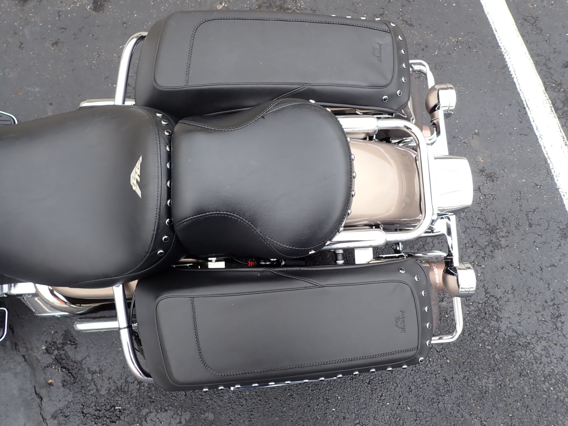 2004 Harley-Davidson FLHR/FLHRI Road King® in Massillon, Ohio - Photo 16