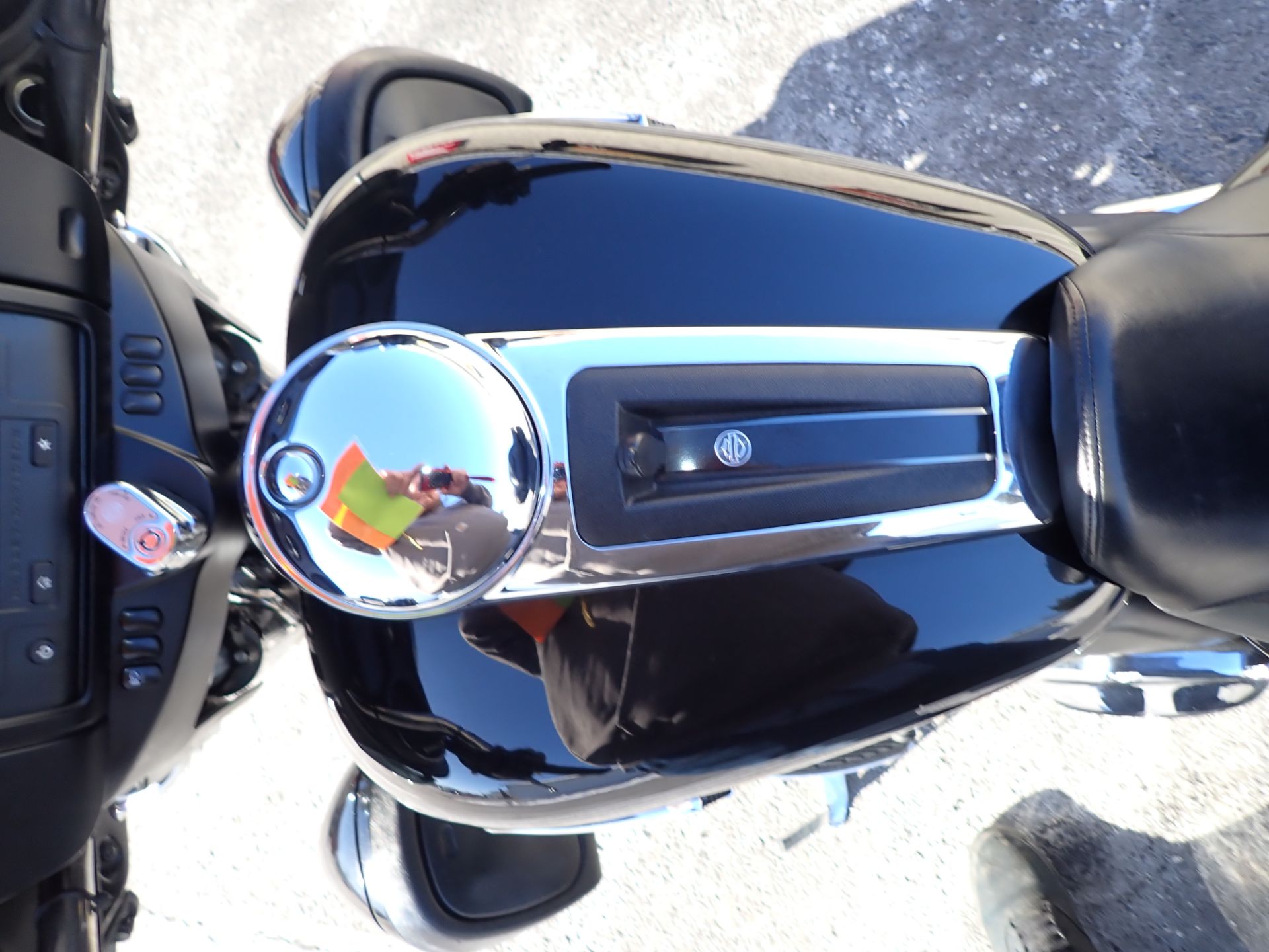 2015 Harley-Davidson Electra Glide® Ultra Classic® Low in Massillon, Ohio - Photo 13